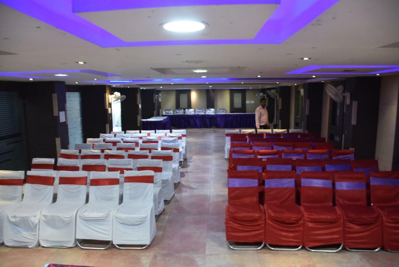 Hotel Saraswati Inn Aurangabad  Экстерьер фото